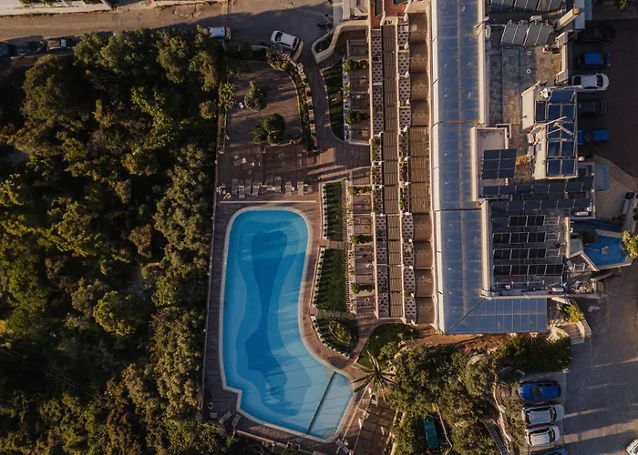 Hotel mit Pool: Royal Sun