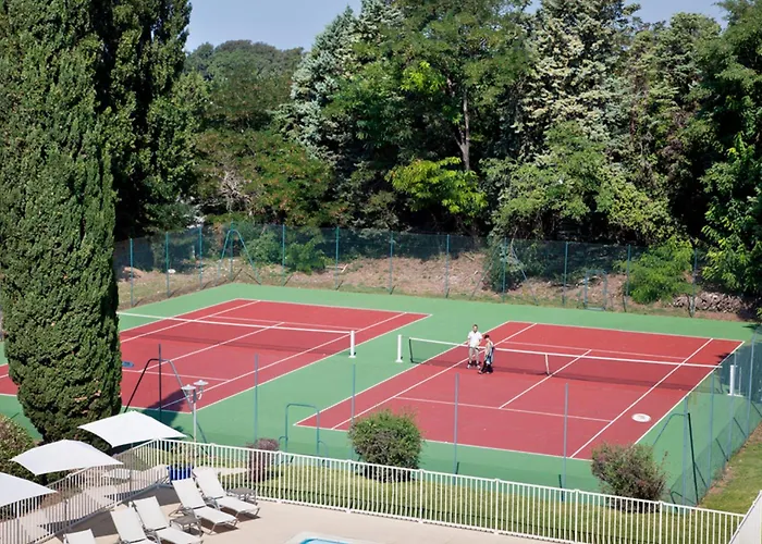 Romantisches Hotel: Novotel Avignon Nord