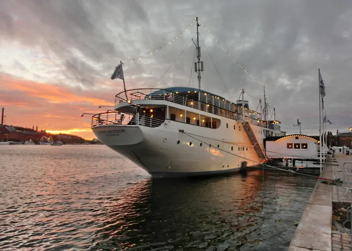 Zeltplatz: Mälardrottningen Yacht Hotel