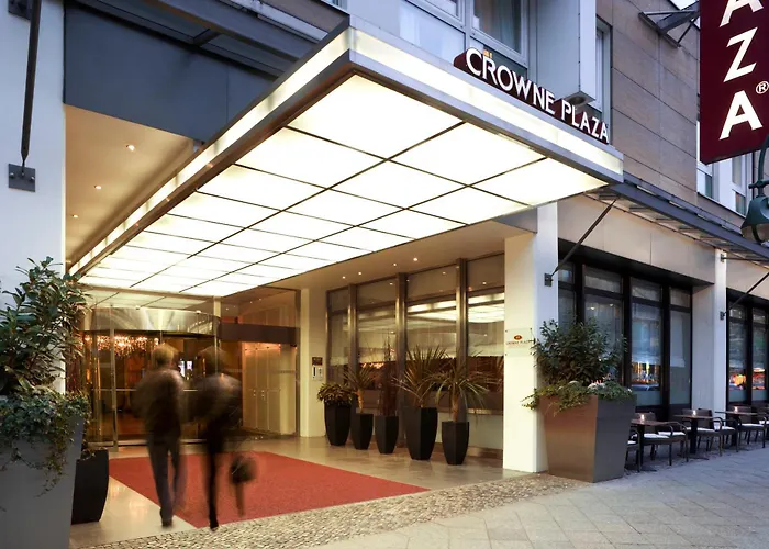 Hotel mit Pool: Crowne Plaza Berlin City Centre Ku'Damm By Ihg