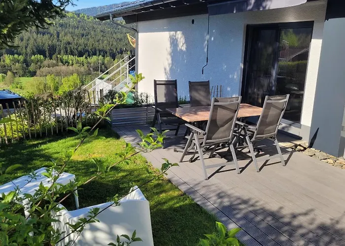 Hotel nahe College: BayVista, die Bayerwald Lodge