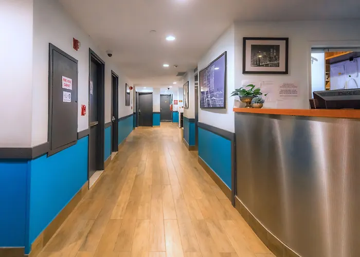 Motel: Hudson River Hotel