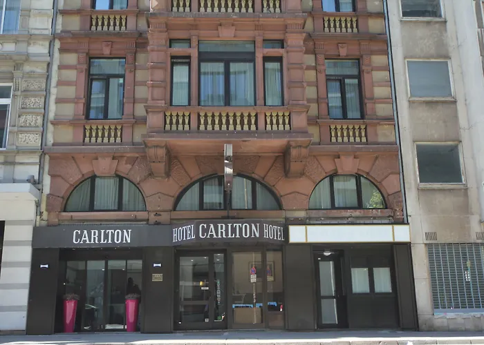 3-Sterne-Hotel: Carlton Hotel