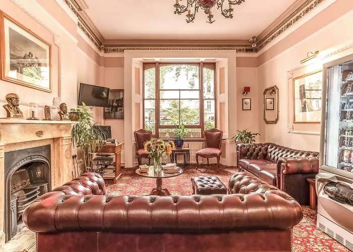 Gästehaus: Dolphin Hotel