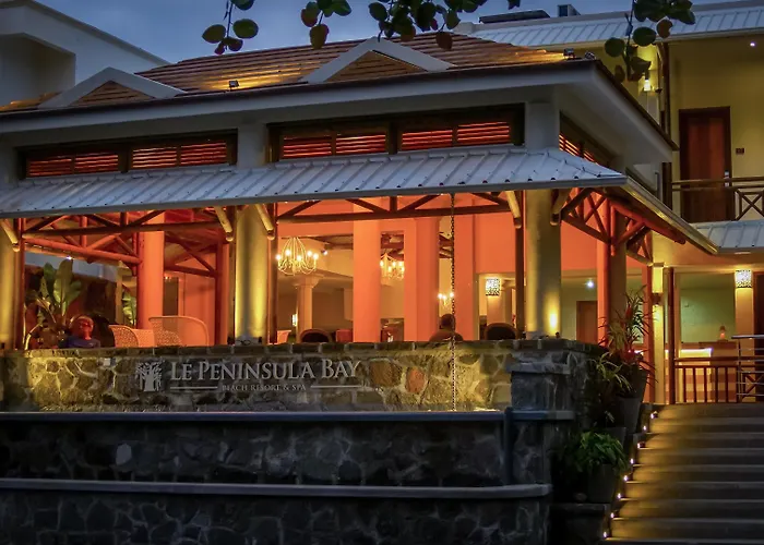 3 SterneHotel Le Peninsula Bay Beach Resort & Spa