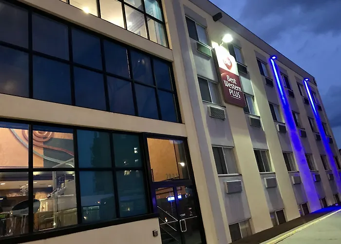 Best Western Plus Brooklyn Bay Hotel