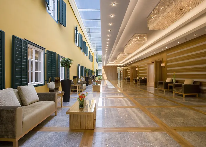 Jacuzzi-Hotel: Falkensteiner Schlosshotel Velden – The Leading Hotels of the World