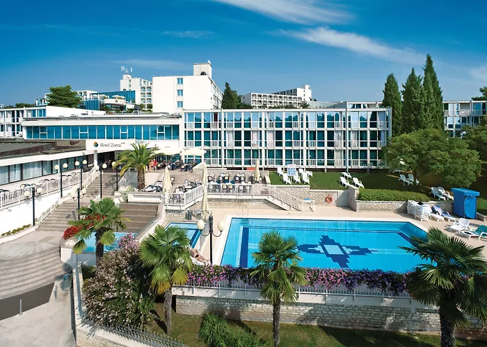 Zorna Plava Laguna