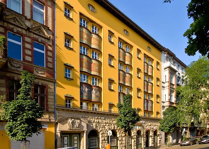 Amstel House Hostel