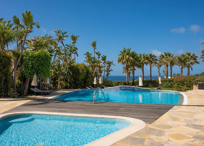 Hotel mit Pool: Vila Luz