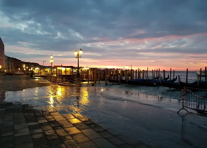 Hotel nahe Flughafen: Hotel Pensione Wildner