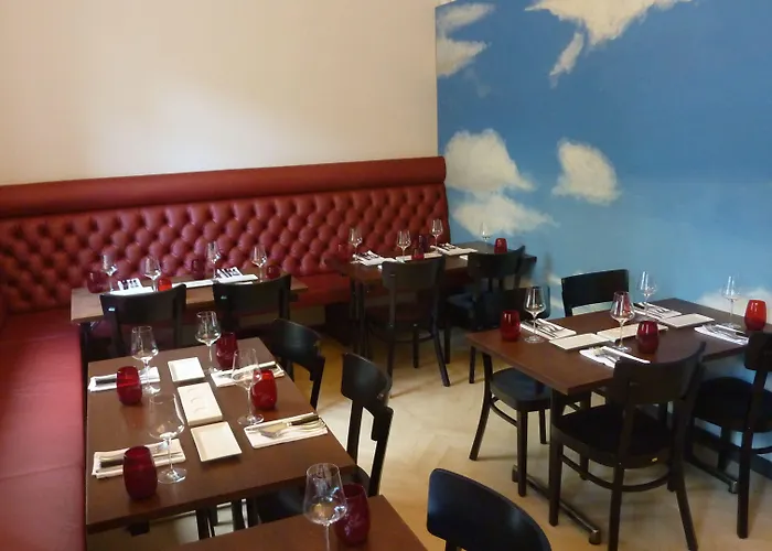 Easyhotel Basel - Self Service And Self Check-In