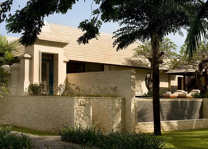 Royal Santrian