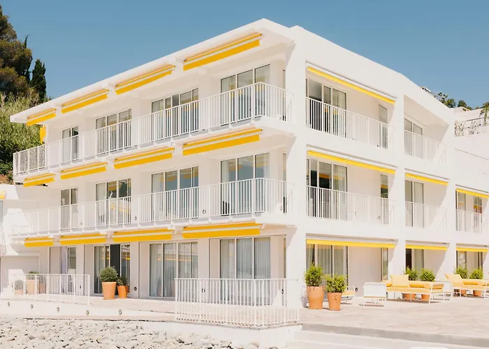 5-Sterne-Hotel: Les Roches Rouges, a Beaumier hotel