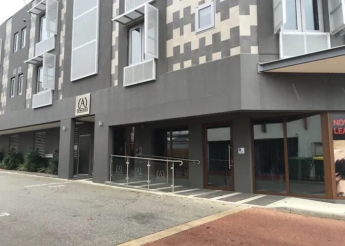 Motel: Attika Hotel