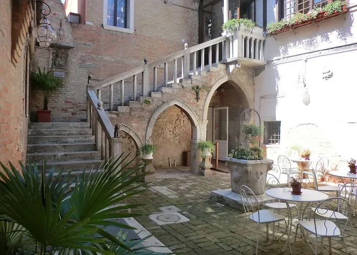 3 SterneHotel Ca' Nobile Corner