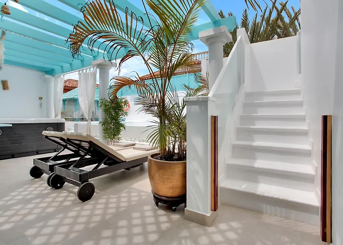 Villa: Orange Light With Private Pool