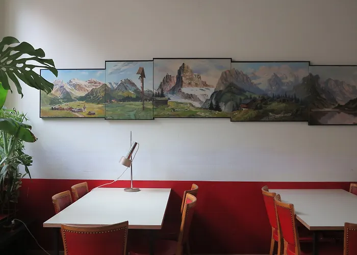 Hotel nahe College: Basel Backpack