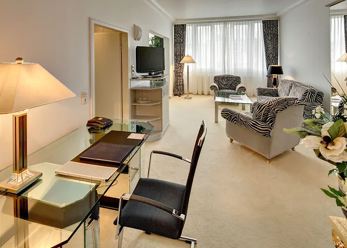 Hotel mit Tennis: La Strada Hotel