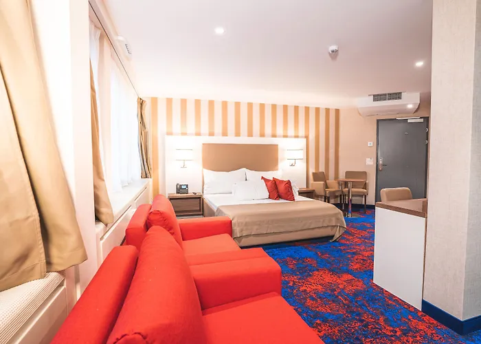 My Home Hotel - Free Parking