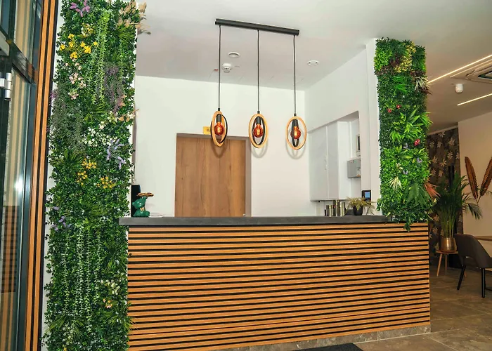 Central Hotel&Lounge Adult Only