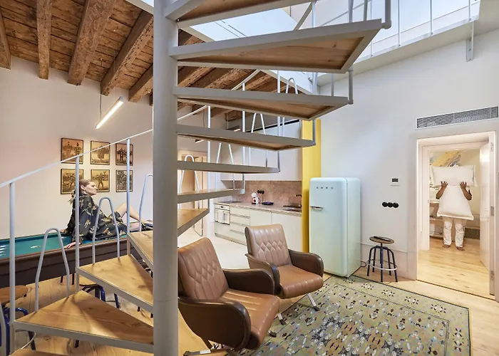 Hotel nahe College: Cais Urban Lodge