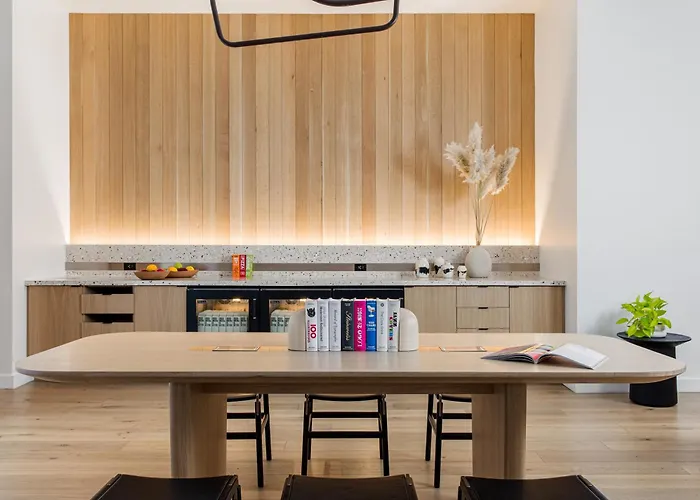 Mint House 70 Pine By Kasa