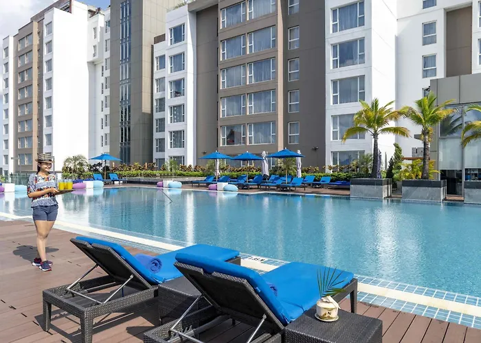 Novotel Yangon Max