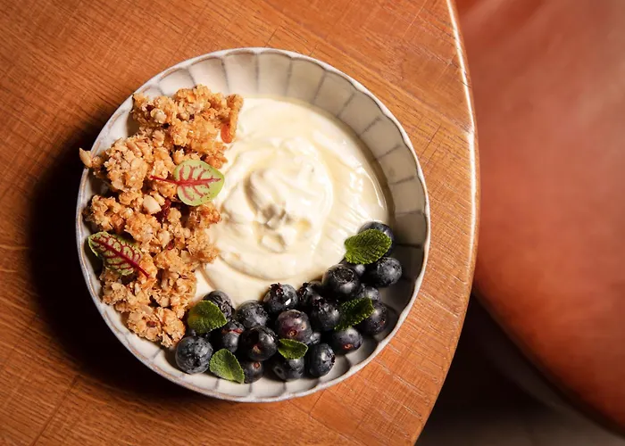 5-Sterne-Hotel: The Botree London, Curio Collection By Hilton