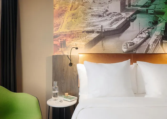 Leonardo Rotterdam Savoy