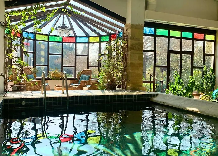 Ping Pong Hotel: Justin De Provence