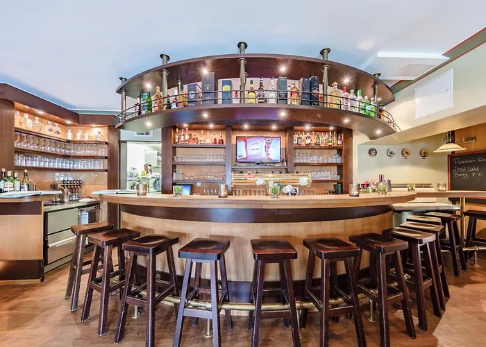 Hotel Business&More