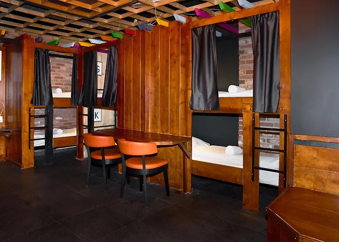 Amsterdam Teleport Hotel - Free Parking