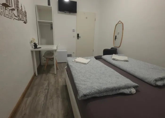 Urlaubsunterkunft Kiez Box Twentyforseven Private Room