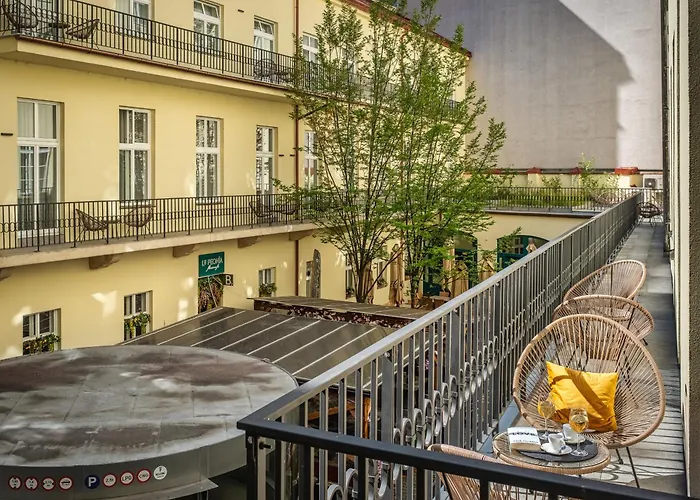 Vn48 Suites By Adrez