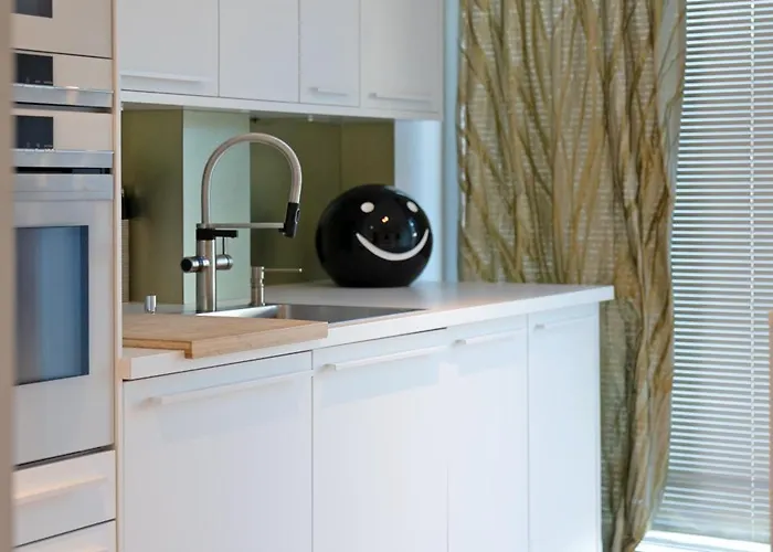 Boutique-Hotel: The Newsha Signature Home