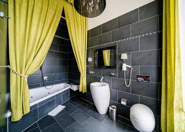 3 SterneHotel Goldene Spinne