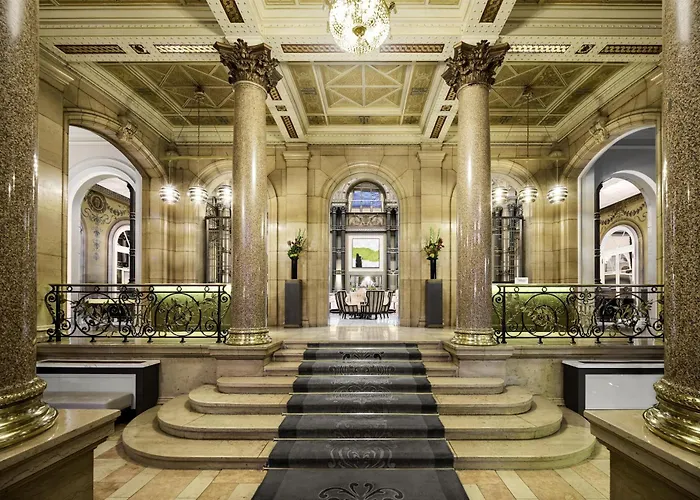 Hilton Opera