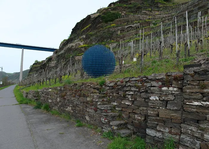 -garni-Kachelburg