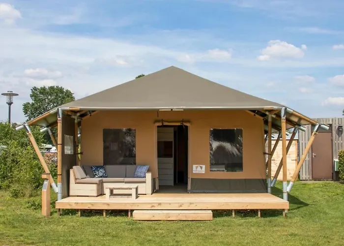 Ping Pong Hotel: Camping De Brem