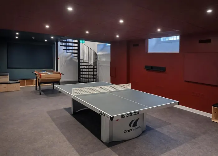 Hotel nahe College: Ciarus