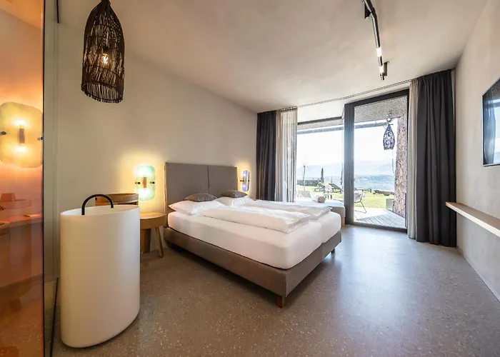 4-Sterne-Hotel: Im Zeitlauf - life with nature