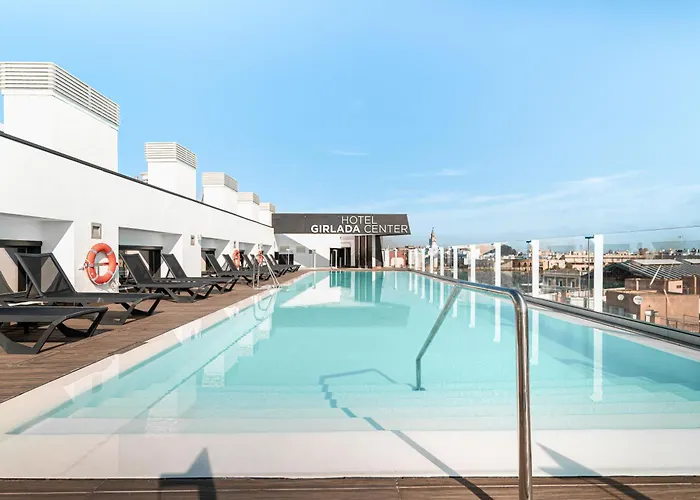 4-Sterne-Hotel: Hotel Giralda Center