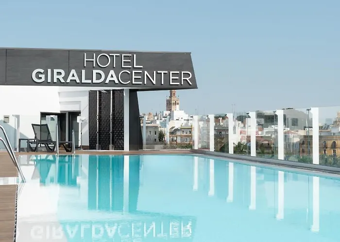 4-Sterne-Hotel: Hotel Giralda Center