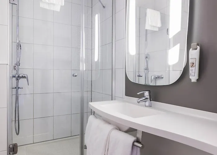 Hotel nahe Flughafen: ibis Zürich Messe Airport