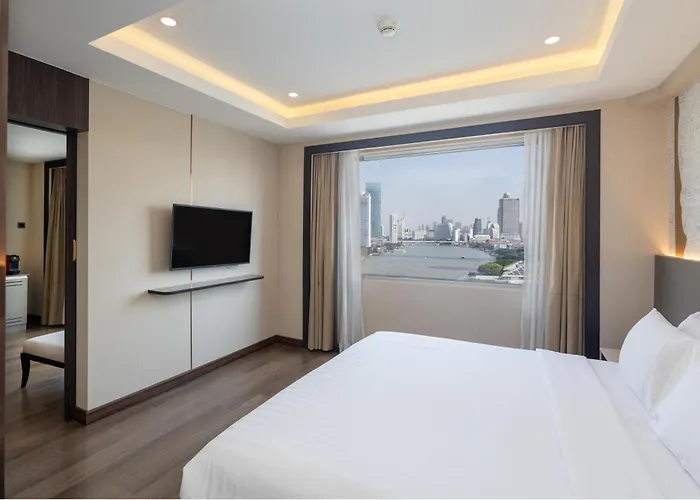 Hotel mit Pool: Ramada Plaza By Wyndham Bangkok Menam Riverside