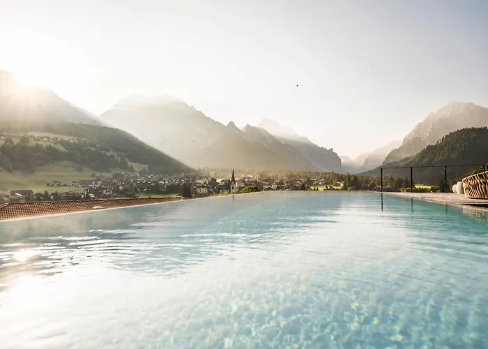 4-Sterne-Hotel: Excelsior Dolomites Life Resort