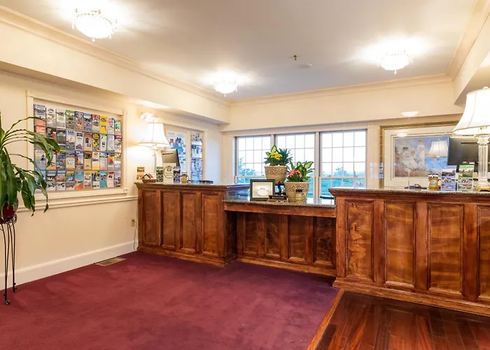 Bluenose Inn - Bar Harbor Hotel