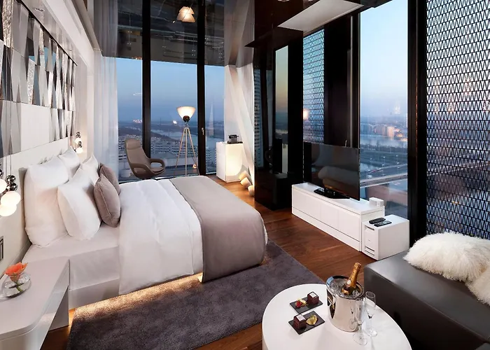 Strandhotel: Melia Vienna