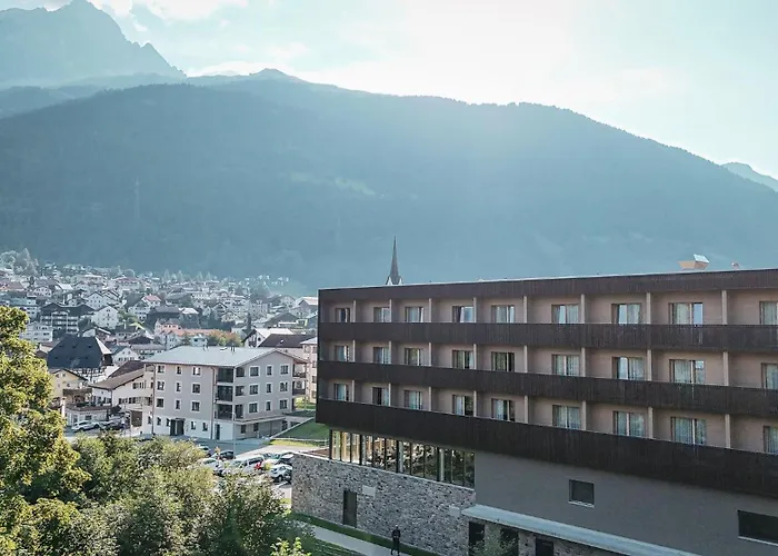Aves Hotel Savognin